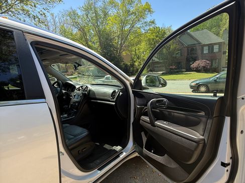 Used 2016 Buick Enclave Leather w/ Trailering Package, 4500 LBS. image 14