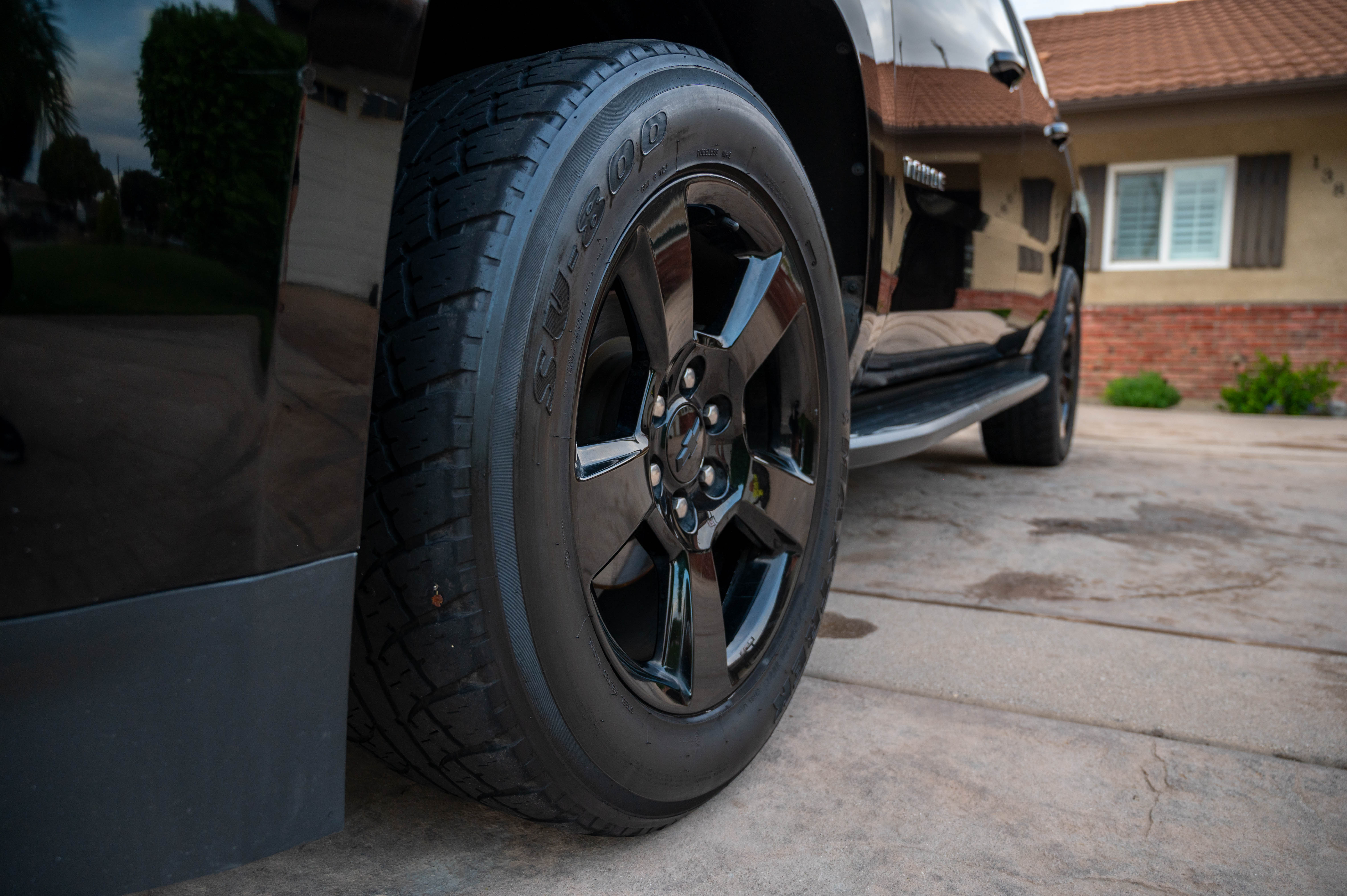 Used 2019 Chevrolet Tahoe LT w/ LT Midnight Edition RWD image 21