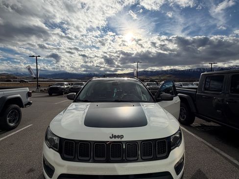 Used 2018 Jeep Compass Trailhawk image 23