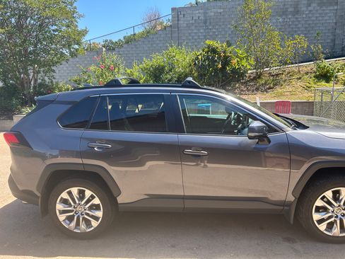 Used 2024 Toyota RAV4 XLE Premium image 5