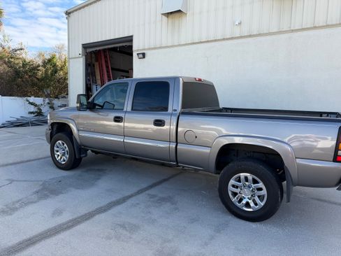 Used 2007 GMC Sierra 2500 SLT image 9