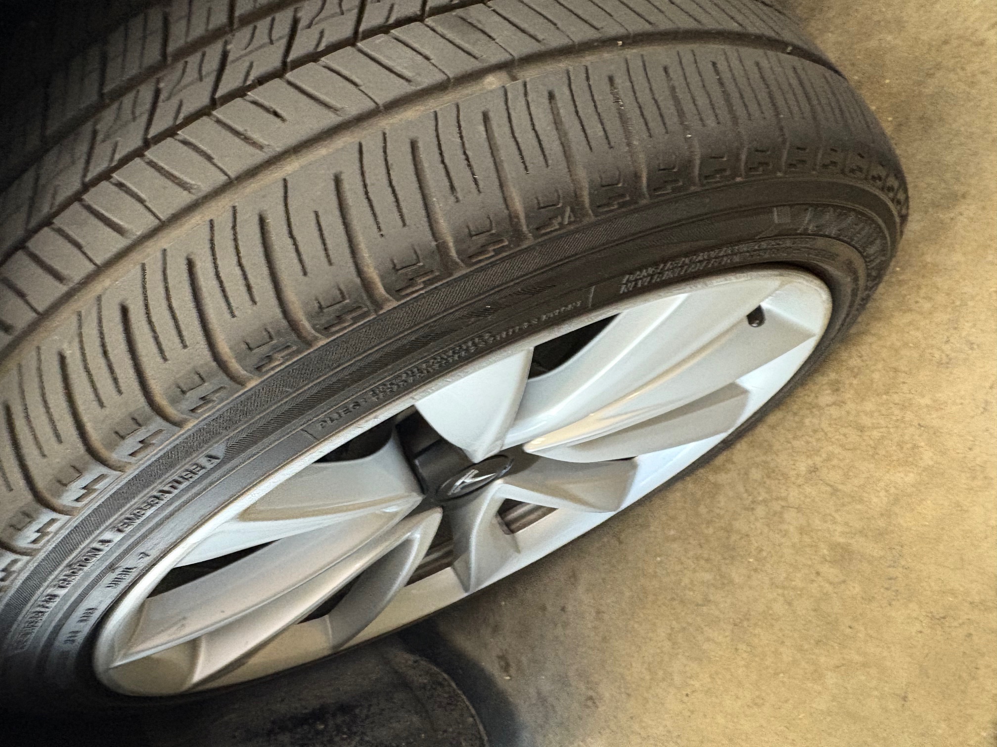 Used 2020 Tesla Model 3 Standard Range Plus RWD image 13