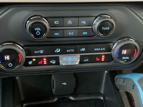 Used 2023 Ford Bronco Wildtrak image 21