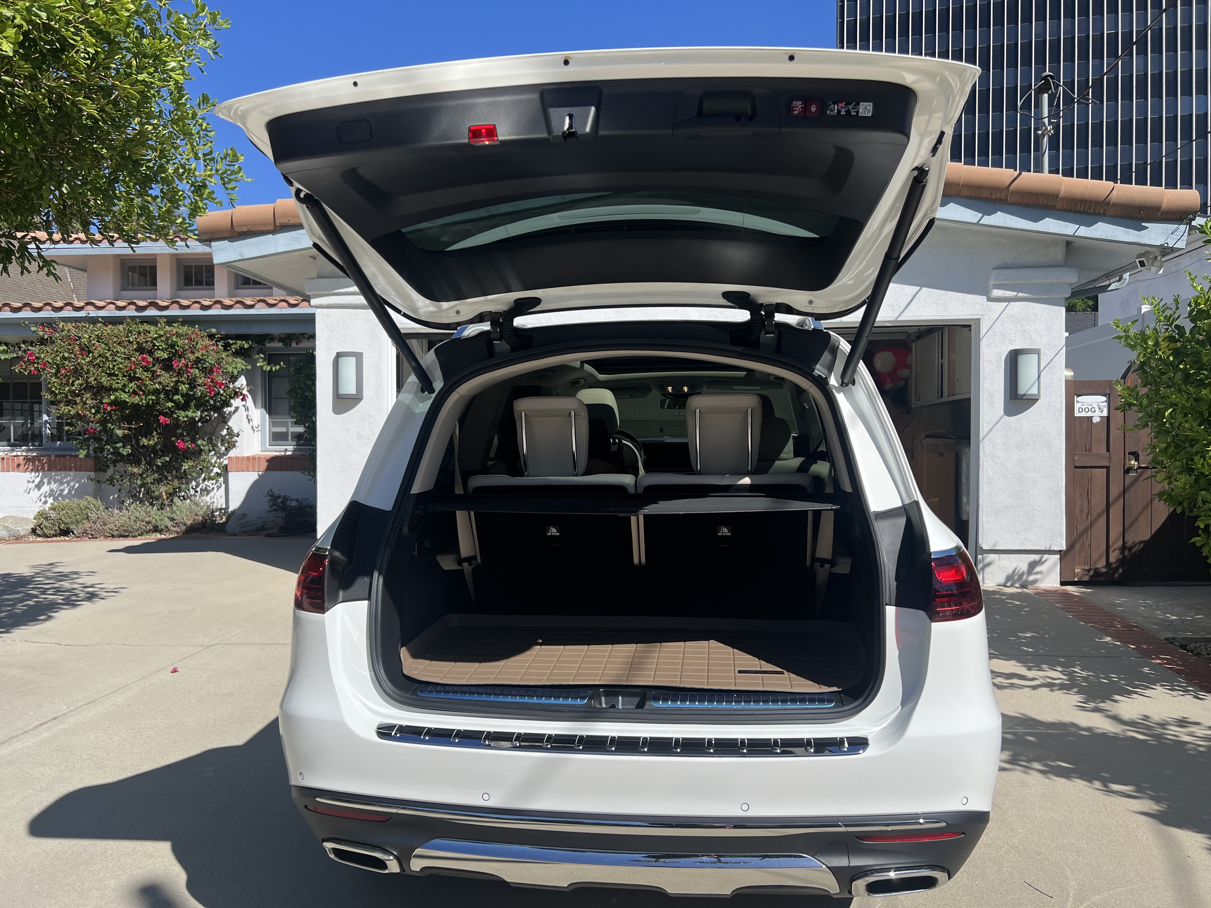 Used 2026 Mercedes-Benz GLS 450 4MATIC image 6