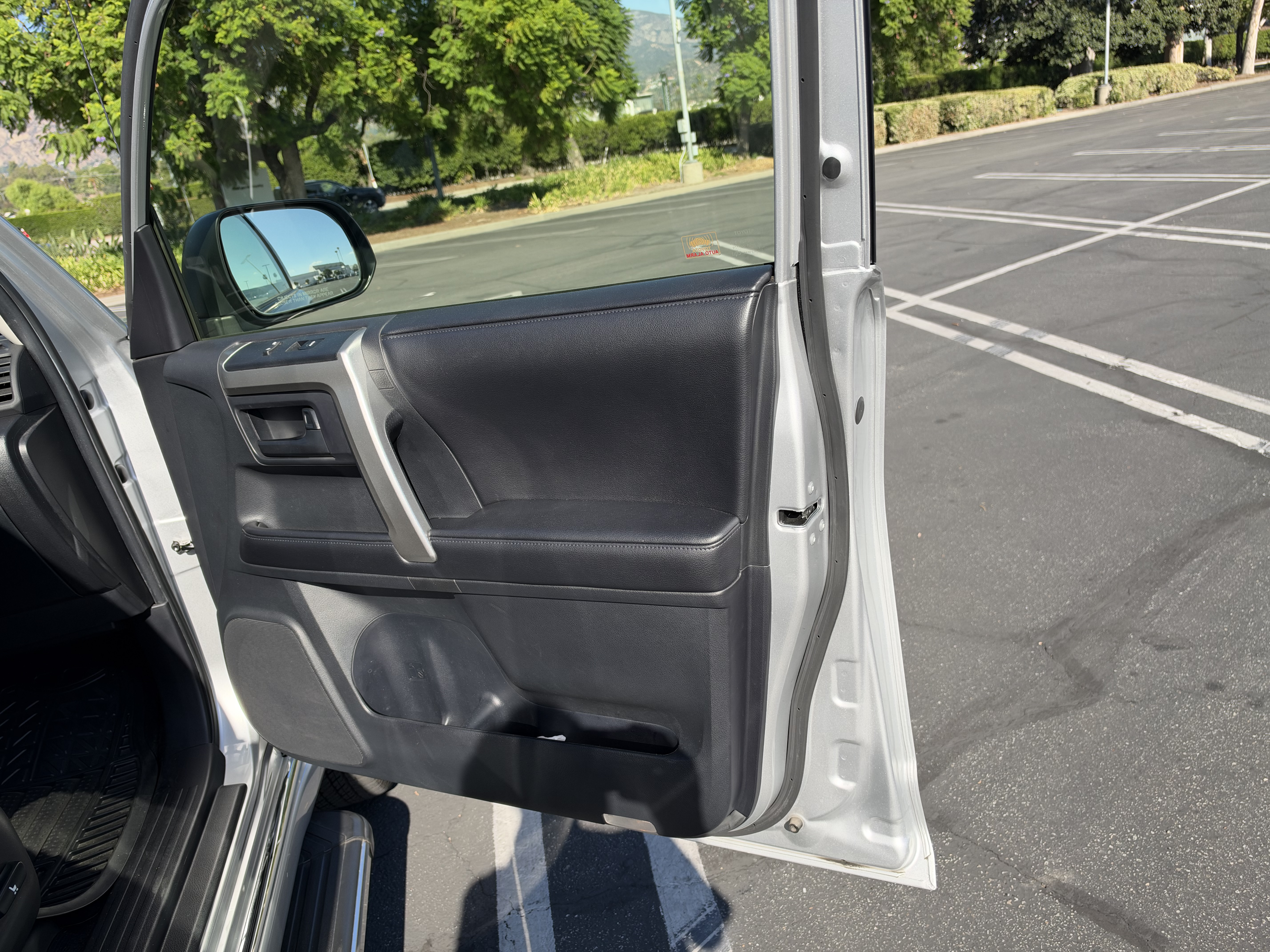 Used 2012 Toyota 4Runner Limited RWD image 19