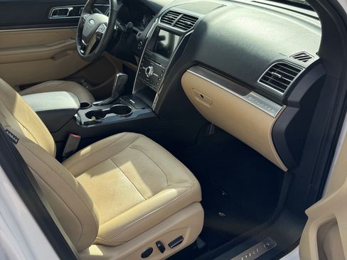 Used 2017 Ford Explorer Limited w/ Equipment Group 301A image 22