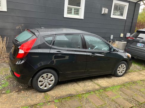 Used 2015 Hyundai Accent GS image 13