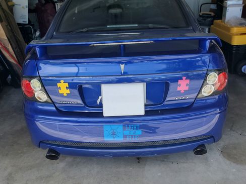 Used 2005 Pontiac GTO Coupe 2D image 1