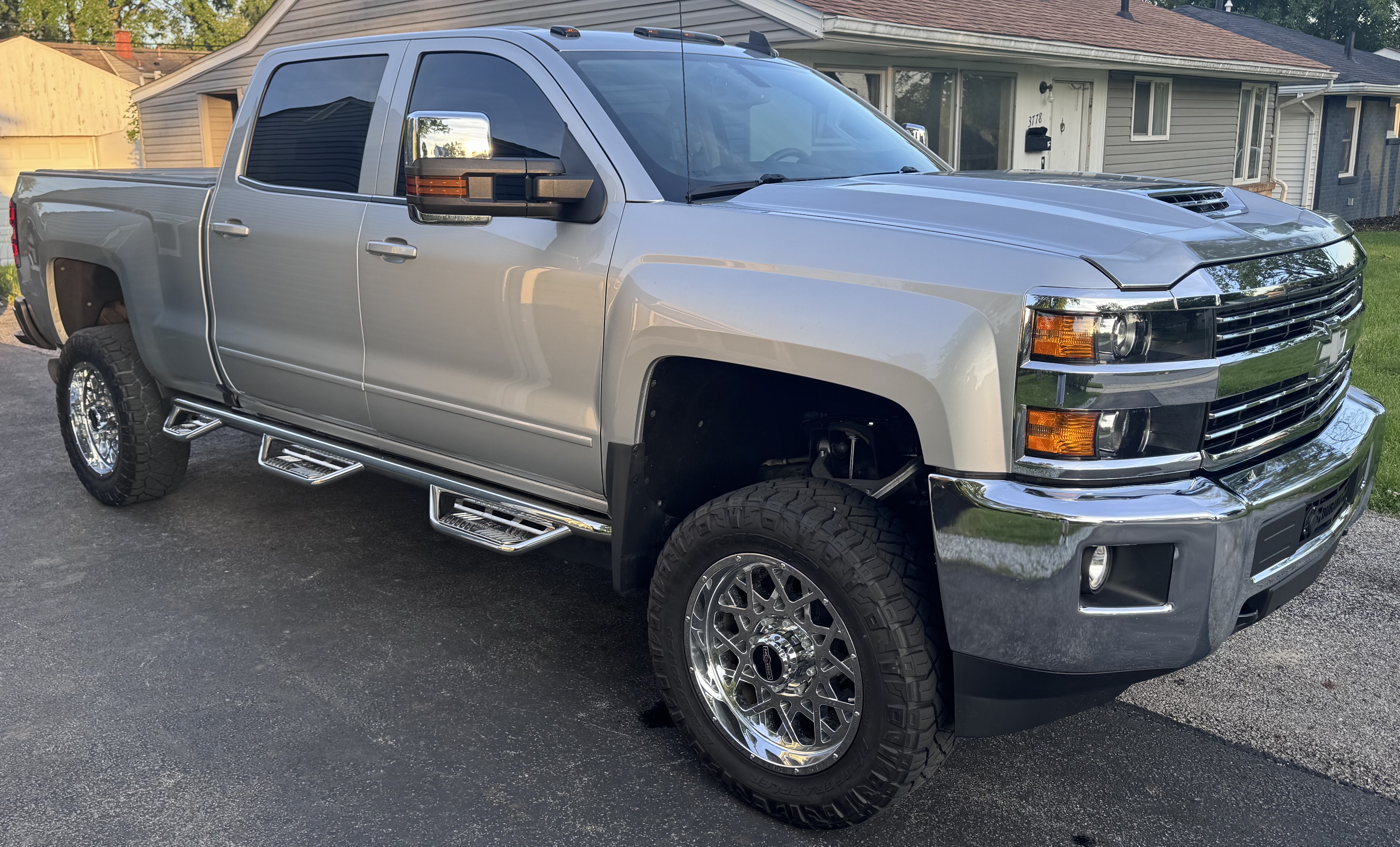 Used 2017 Chevrolet Silverado 2500 LT w/ LT Fleet Convenience Package AWD/4WD image 8