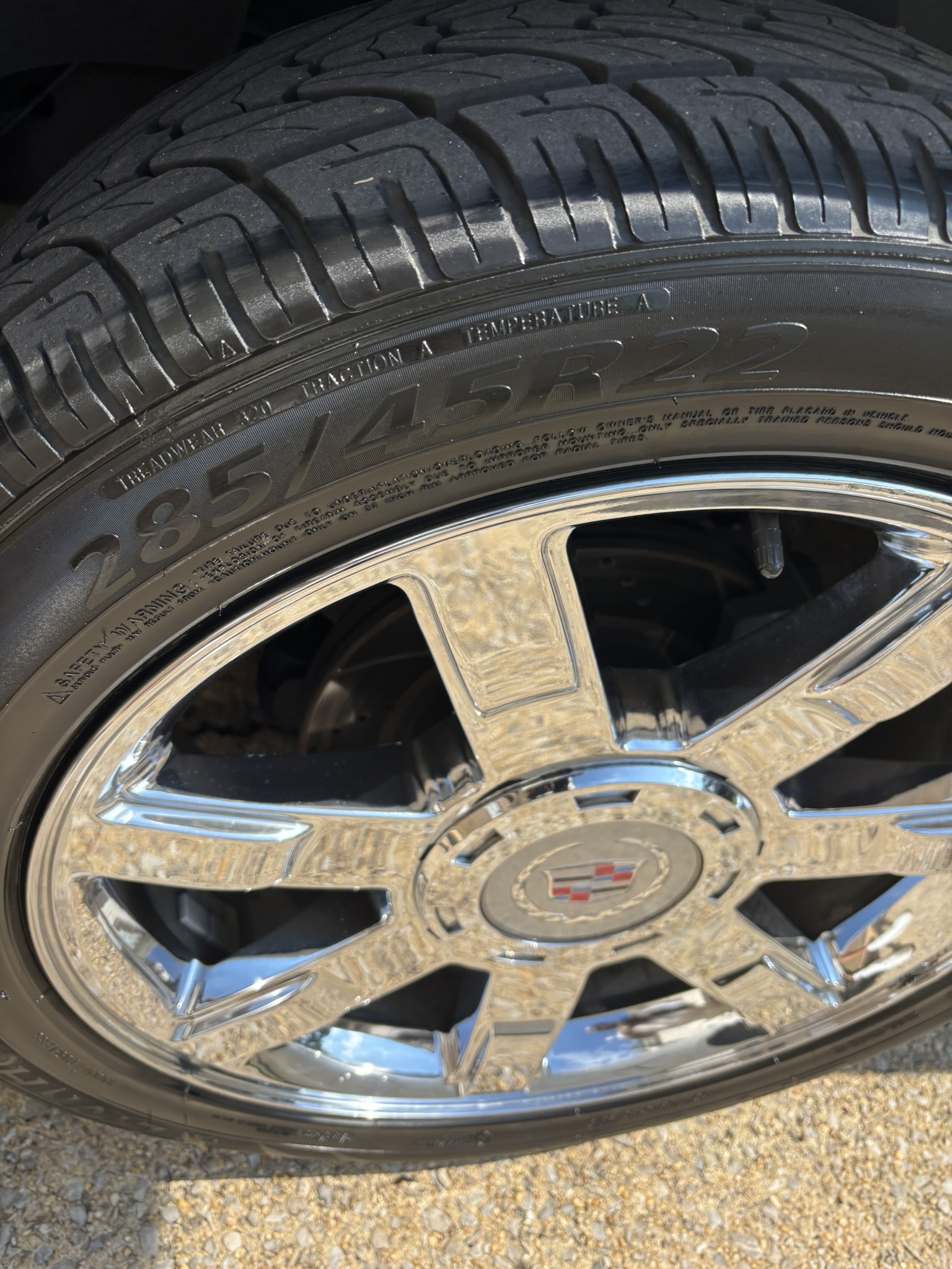 Used 2007 Cadillac Escalade EXT w/ Information Package AWD/4WD image 18