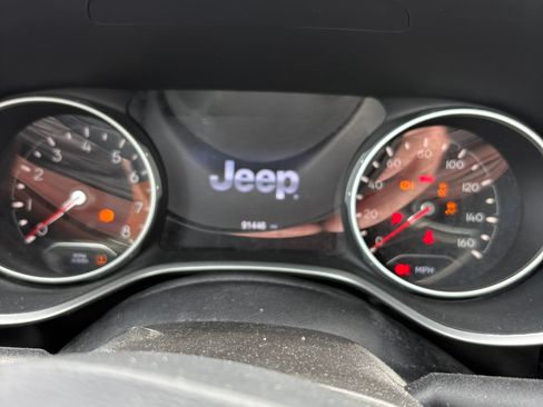 Used 2018 Jeep Compass Limited image 14