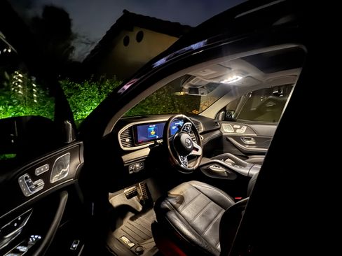 Used 2020 Mercedes-Benz GLS 580 4MATIC image 13