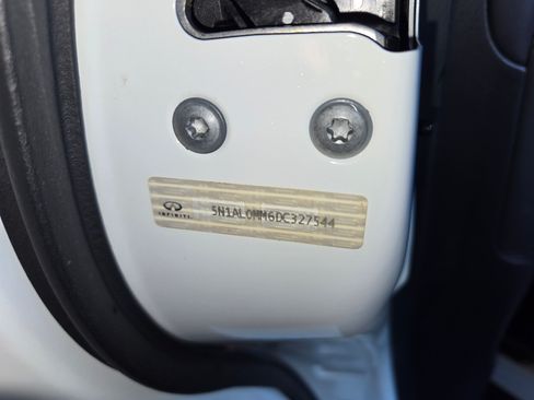 Used 2013 INFINITI JX35 35 Sport Utility 4D w/ Premium Pkg image 15