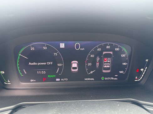 Used 2023 Honda Accord Touring image 2