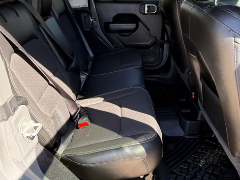 Used 2021 Jeep Wrangler Unlimited Sport image 15