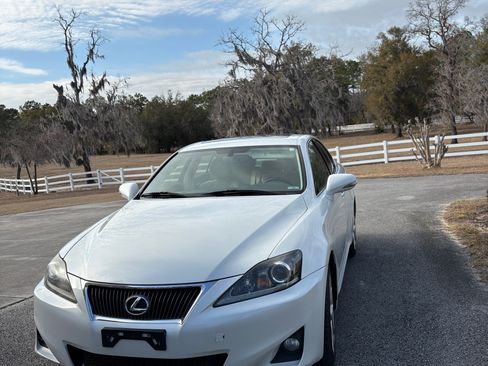 Used 2013 Lexus IS 250 AWD w/ Premium Pkg image 9