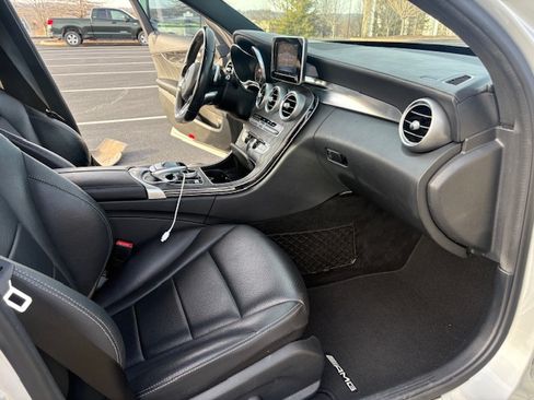 Used 2015 Mercedes-Benz C 300 4MATIC Sedan image 24