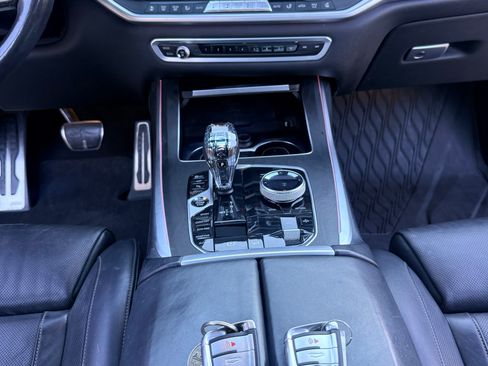 Used 2020 BMW X7 xDrive40i w/ M Sport Package image 11