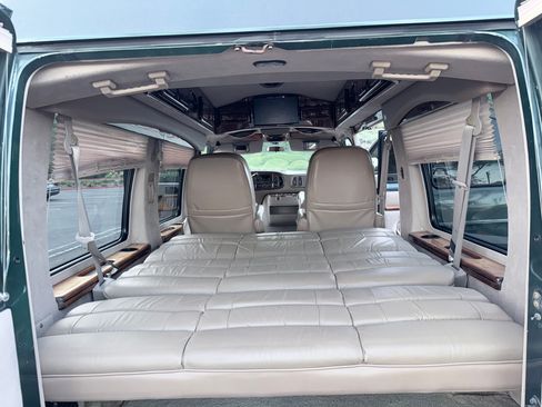 Used 2002 Dodge B1500 image 25