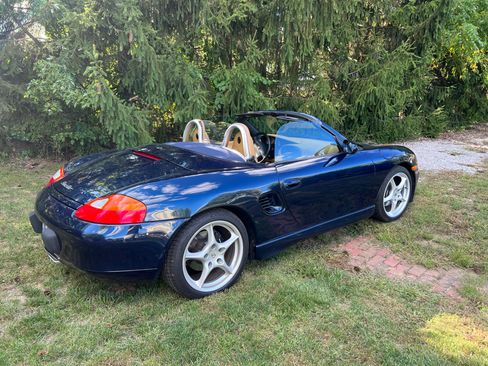 Used 1999 Porsche Boxster RWD image 9