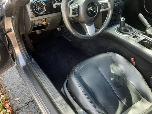 Used 2007 MAZDA MX-5 Miata Grand Touring image 18