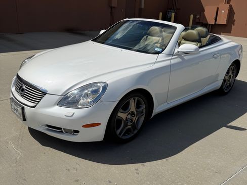 Used 2008 Lexus SC 430 Convertible RWD image 1