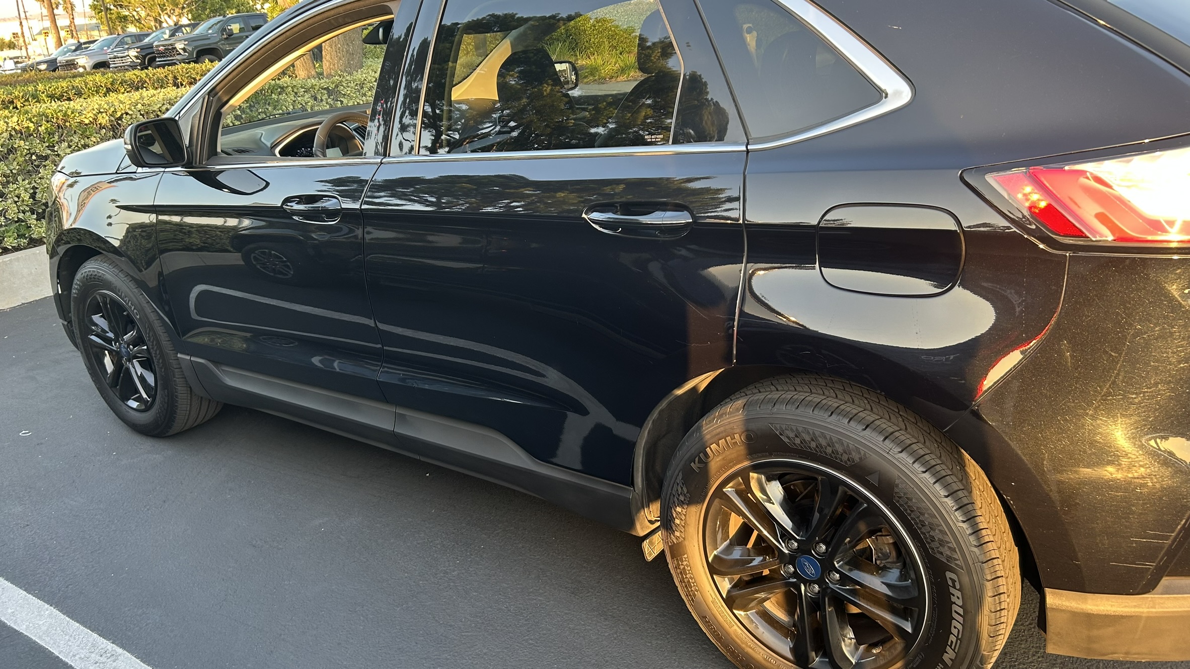 Used 2020 Ford Edge SEL AWD/4WD image 5