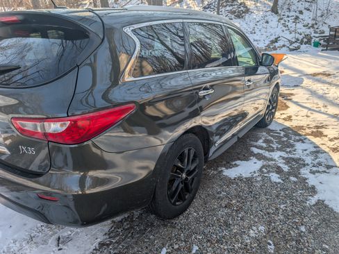 Used 2013 INFINITI JX35 35 Sport Utility 4D w/ Premium Pkg image 16