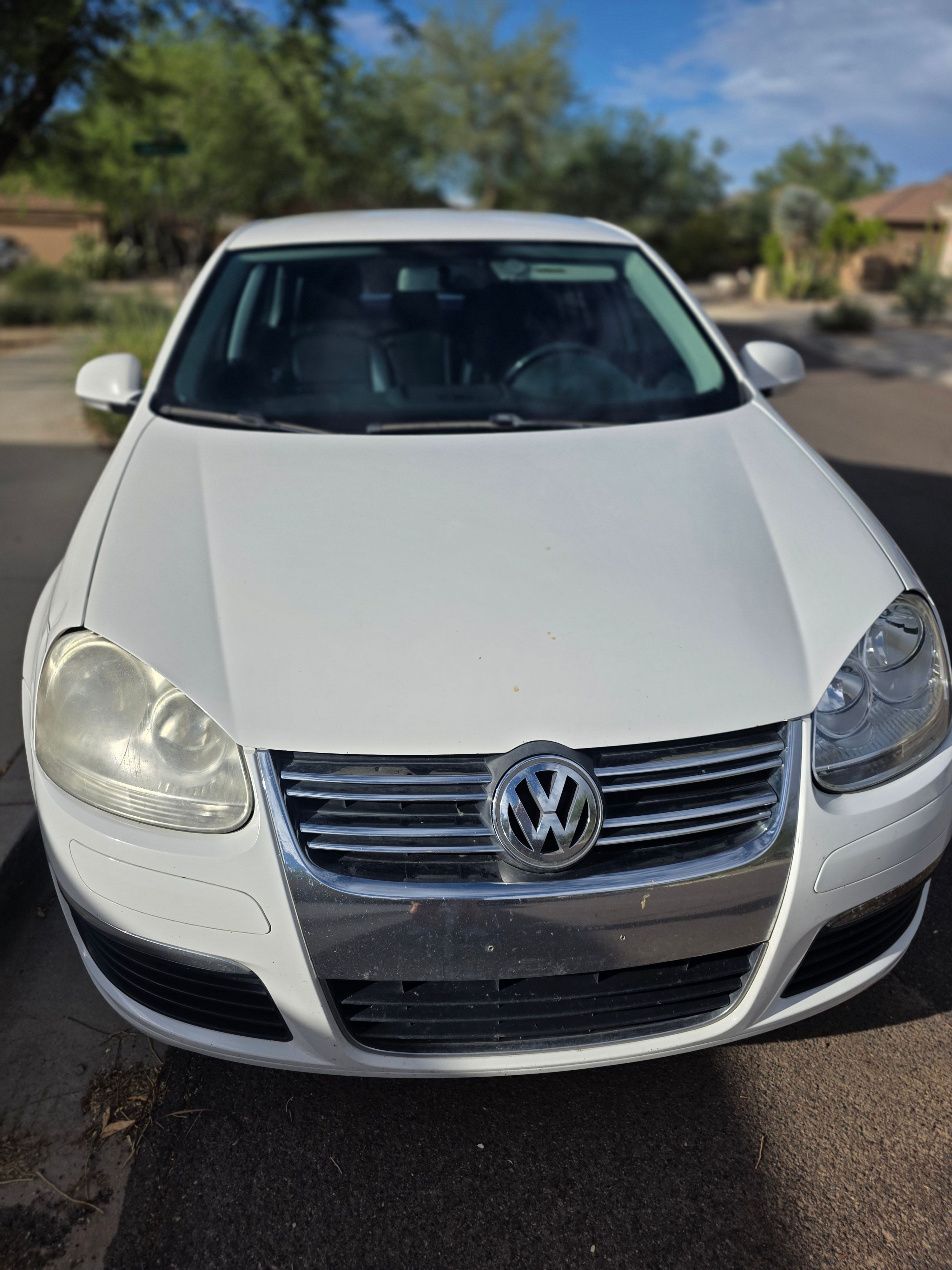 Used 2009 Volkswagen Jetta TDI FWD image 2