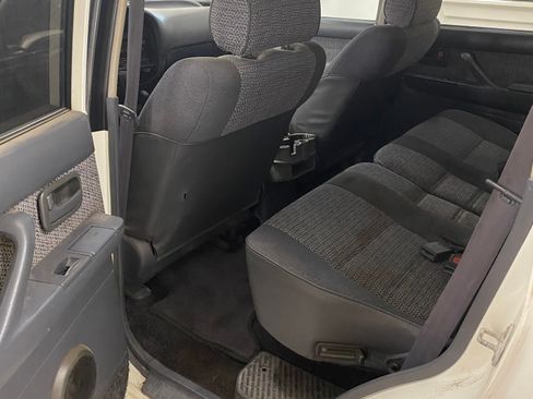 Used 1992 Toyota Land Cruiser image 9