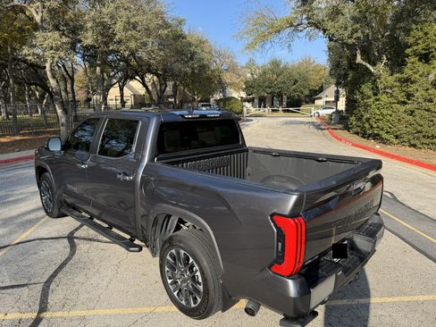 Used 2025 Toyota Tundra Limited image 10