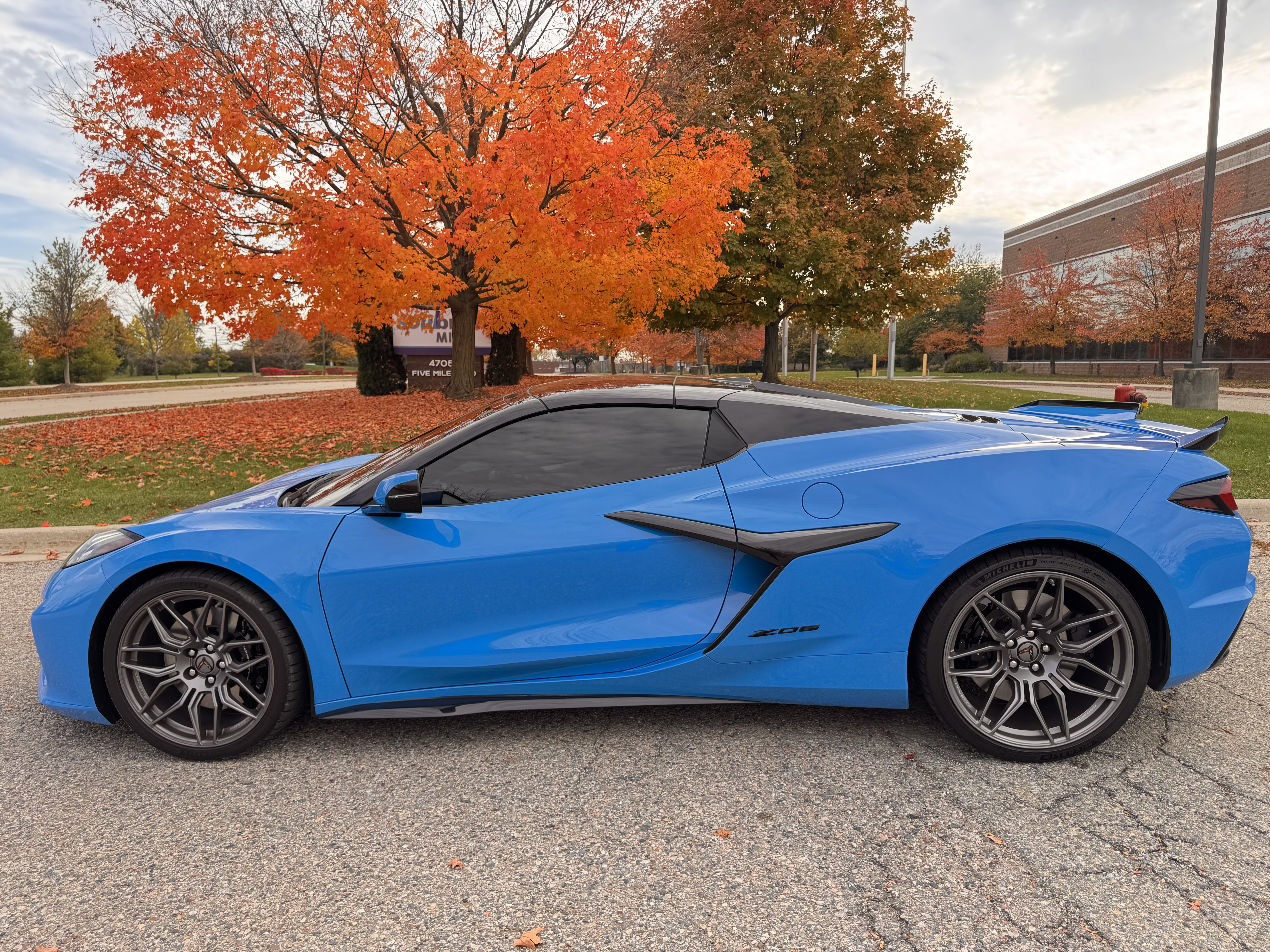 Used 2024 Chevrolet Corvette Z06 w/ Battery Protection Package RWD image 8