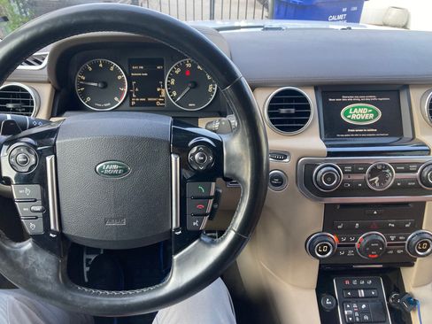Used 2015 Land Rover LR4 HSE LUX AWD/4WD image 11