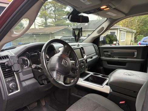 Used 2014 RAM 2500 Big Horn image 9