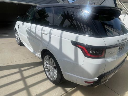 Used 2018 Land Rover Range Rover Sport Supercharged AWD/4WD image 8