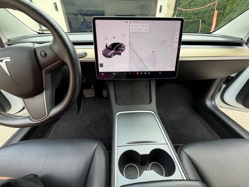 Used 2022 Tesla Model 3 Long Range AWD/4WD image 8
