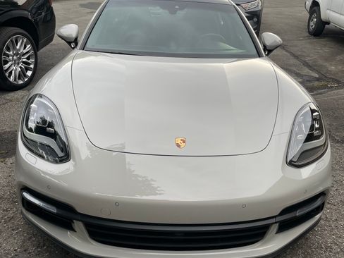 Used 2019 Porsche Panamera 4 image 13