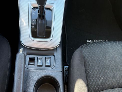Used 2015 Nissan Sentra SR image 11