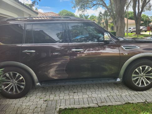 Used 2018 Nissan Armada SL w/ Premium Package image 6