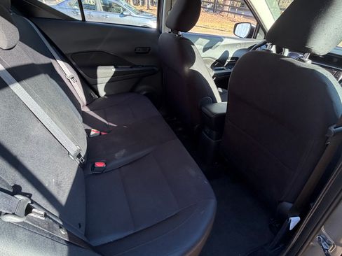 Used 2023 Nissan Kicks S image 6