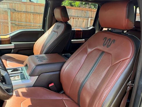 Used 2018 Ford F150 King Ranch w/ Equipment Group 601A Luxury AWD/4WD image 13