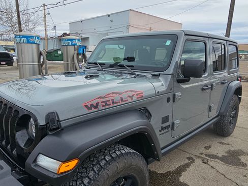 Used 2022 Jeep Wrangler Unlimited Sport image 1