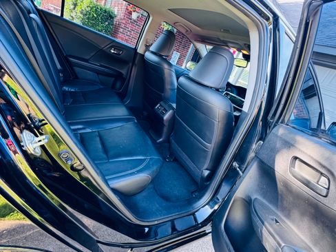 Used 2015 Honda Accord EX-L image 10