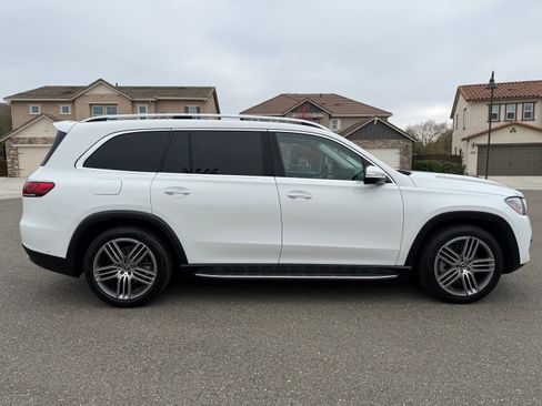 Used 2021 Mercedes-Benz GLS 450 4MATIC image 6