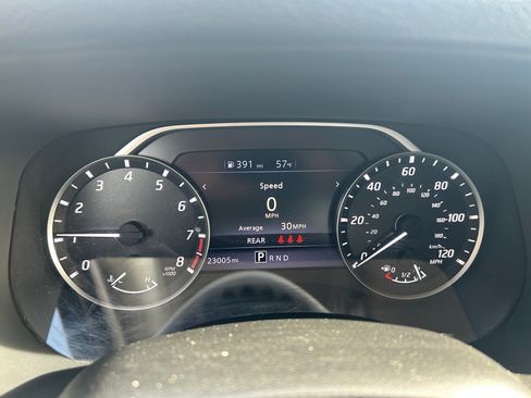 Used 2023 Nissan Frontier SV image 23