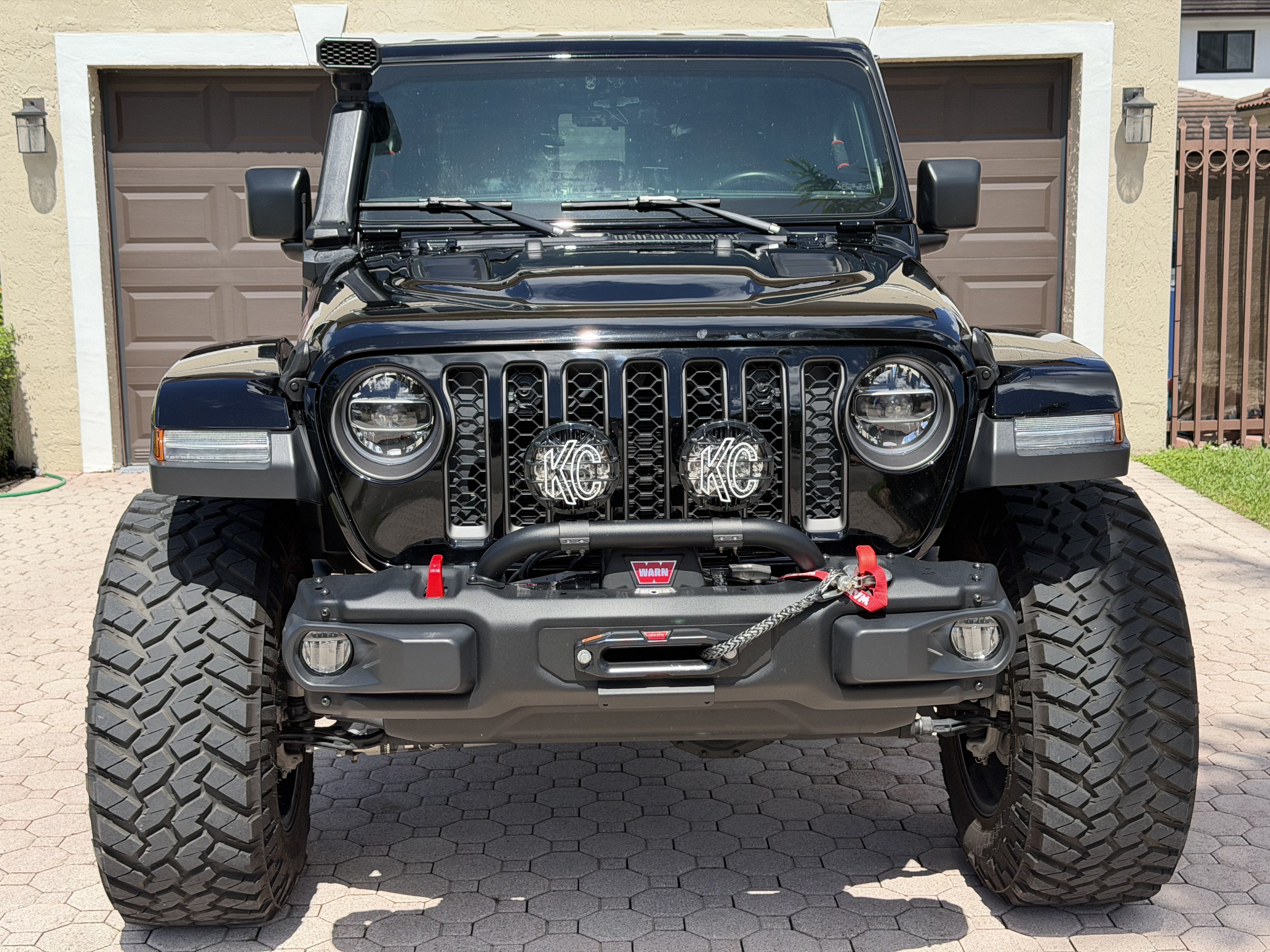 Used 2020 Jeep Gladiator Rubicon w/ LED Lighting Group AWD/4WD image 1