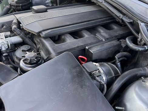 Used 2003 BMW 330xi Sedan image 19