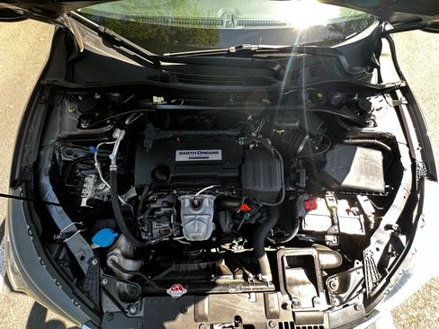 Used 2015 Honda Accord EX-L image 17