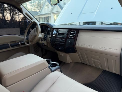 Used 2008 Ford F250 Lariat image 23