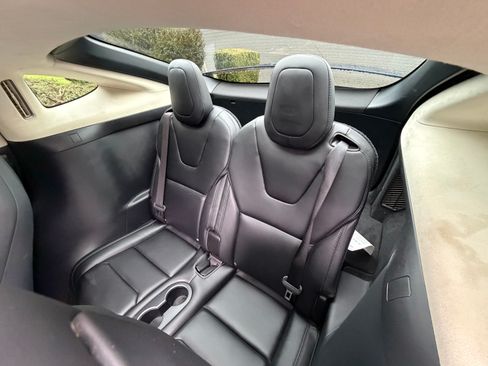 Used 2019 Tesla Model X 100D image 11